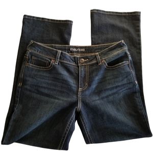 2 for 20    Maurices short jeans